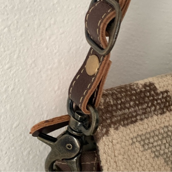 New Myra Leather Western Crossbody Bag Mixed Media Clasp Zipper Southwest Rodeo - Picture 9 of 16